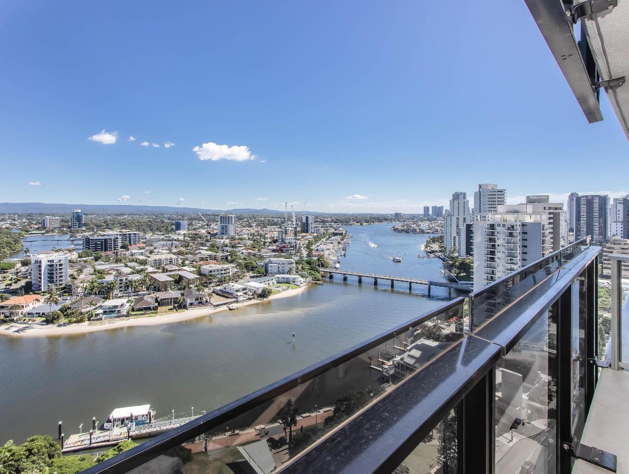 Ferienwohnung Circle On Cavill - Hosted By Coastal Letting Gold Coast Exterior foto